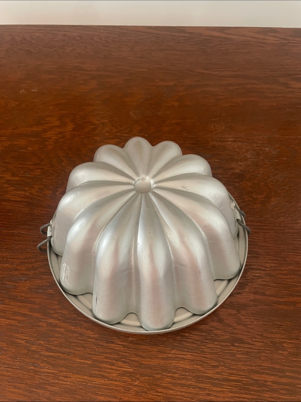 Vintage aluminum jello or cake mold by mirro made in USA